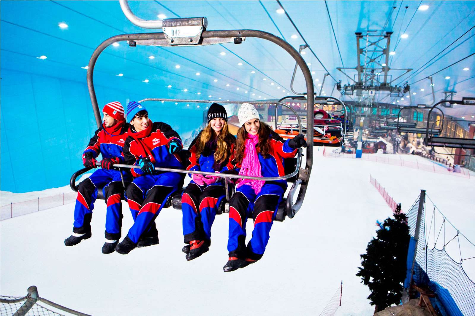 Enjoy Skiing at the Ski Dubai