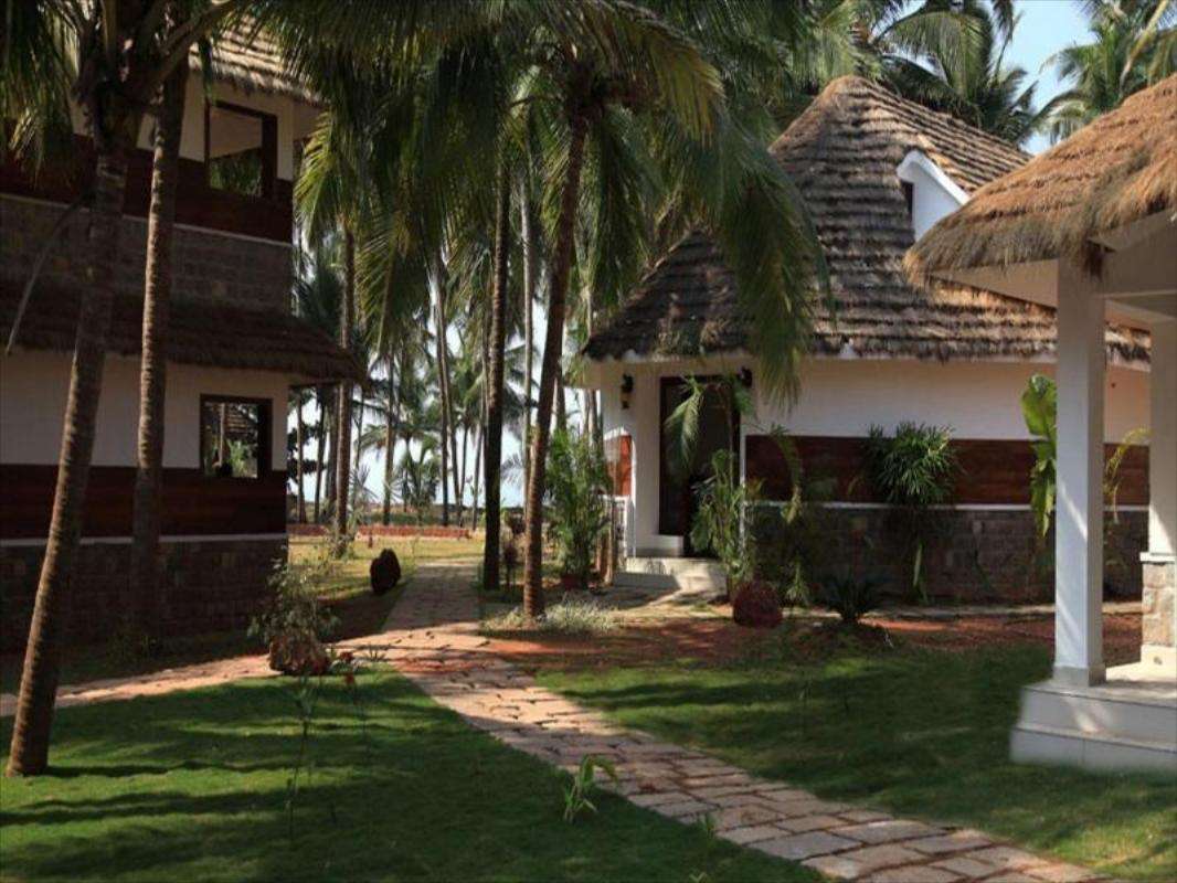 Malabar Ocean Front Resort and Spa 