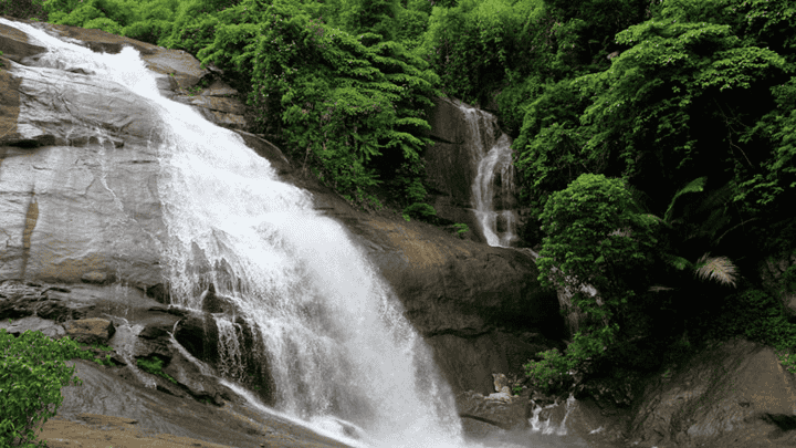 Thusharagiri Waterfalls