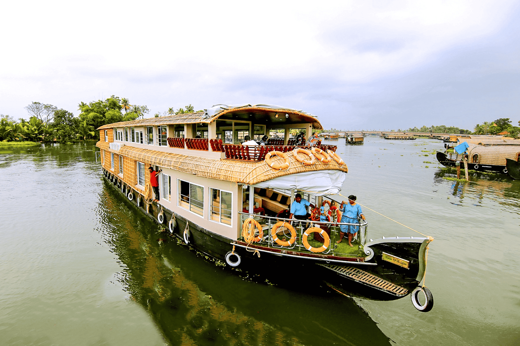 Tharavadu Houseboats