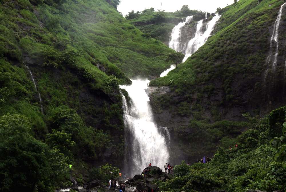 Bhivpuri Waterfalls (80 km from Mumbai)