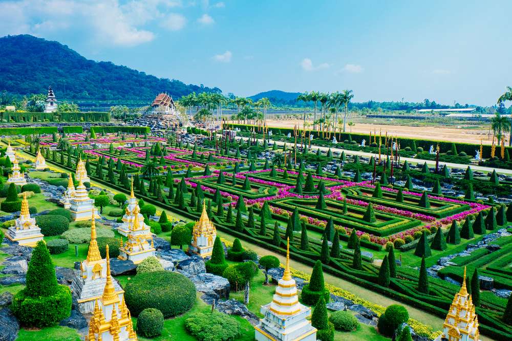 Explore the Nong Nooch Tropical Botanic Garden