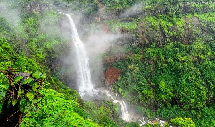 Chinaman’s Waterfall (263 km from Mumbai)