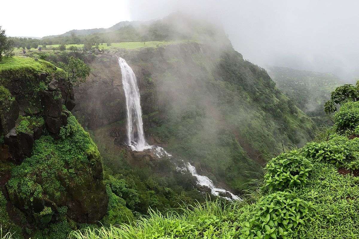 Madhe Ghat Waterfalls (67 km from Pune)