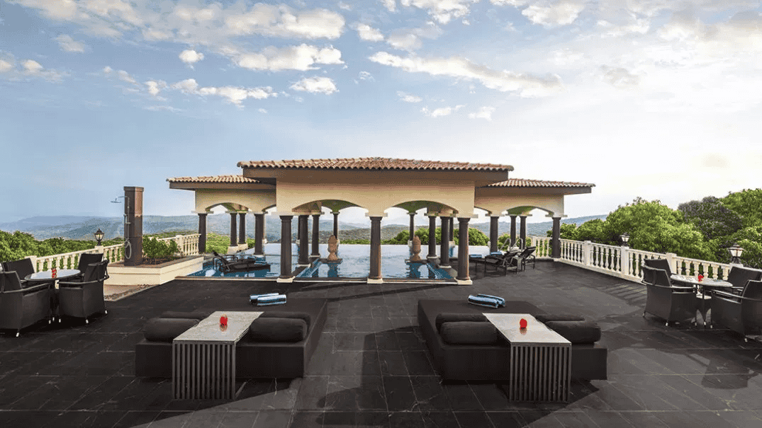 Le Meridien Resort & Spa