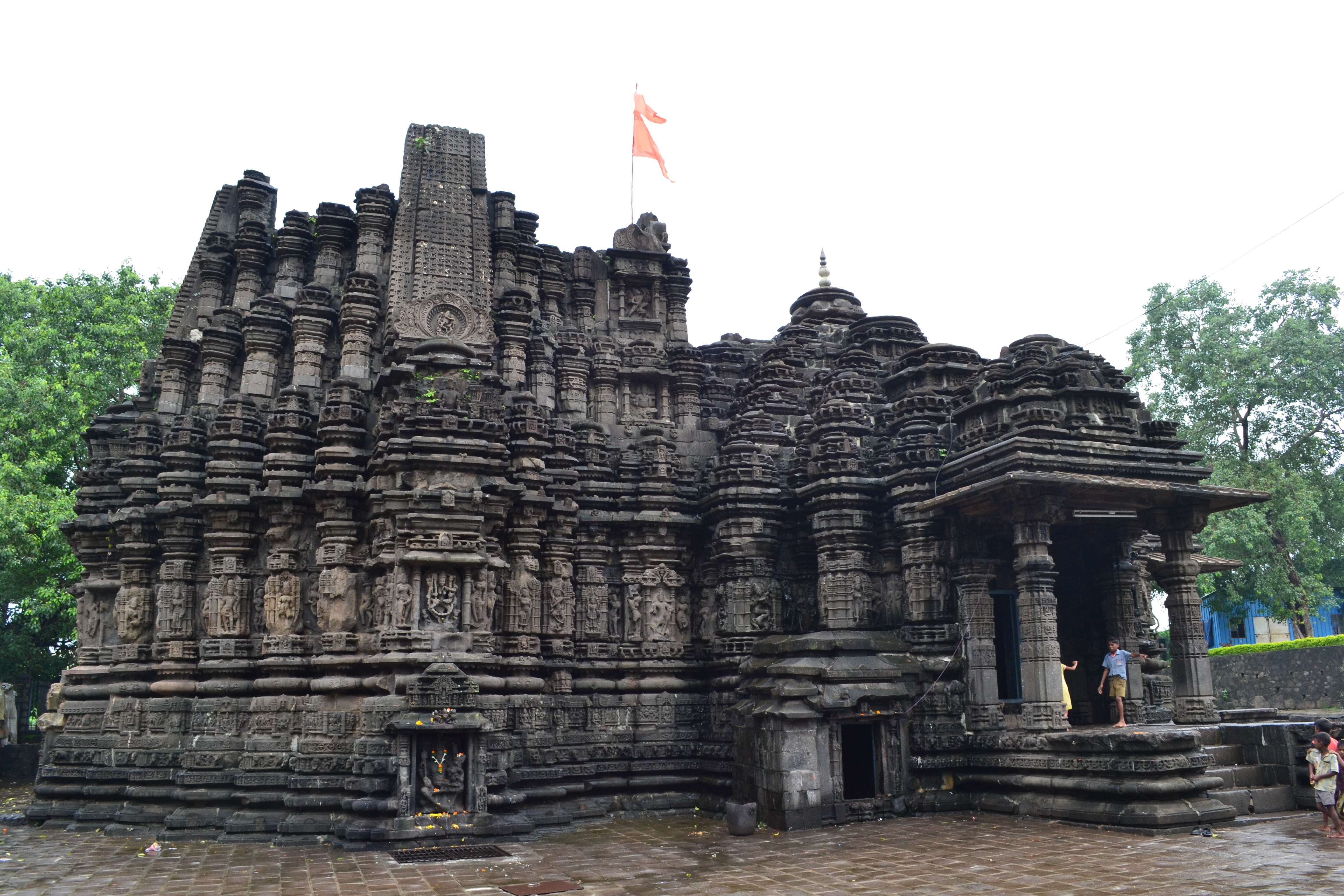 Ambarnath Shiv Mandir (150 Km from Pune)