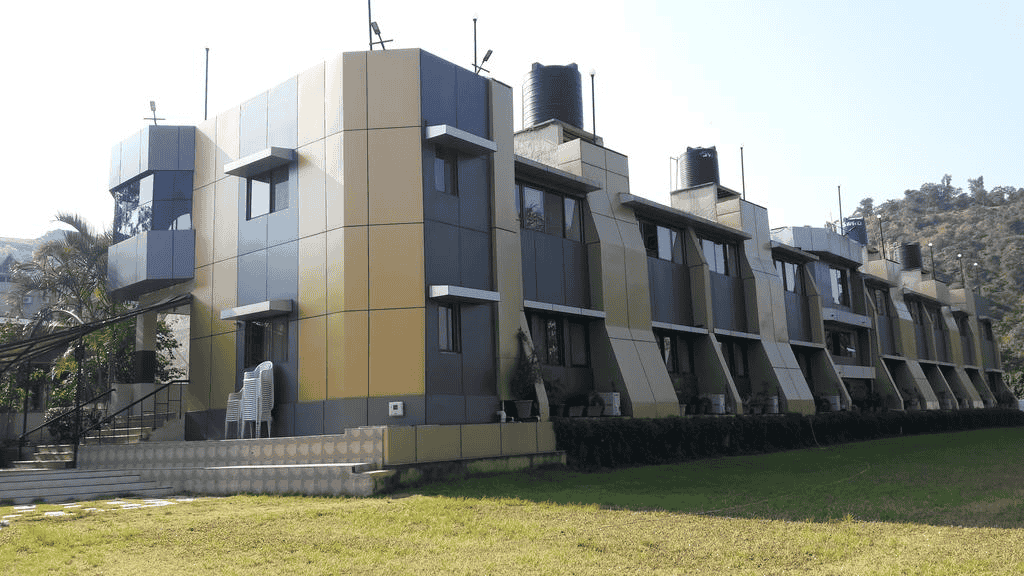 Savshanti Lake Resort