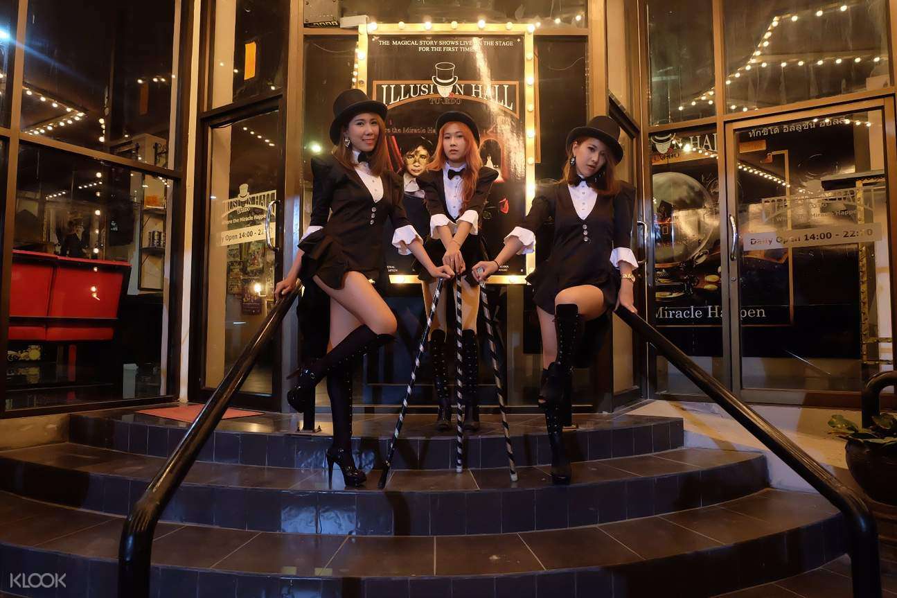 Visit Tuxedo Illusion Hall