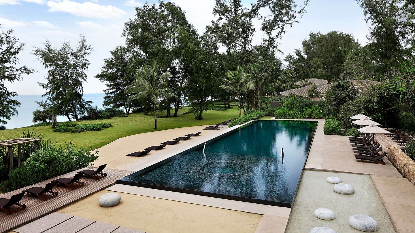 Renaissance Beach Resort