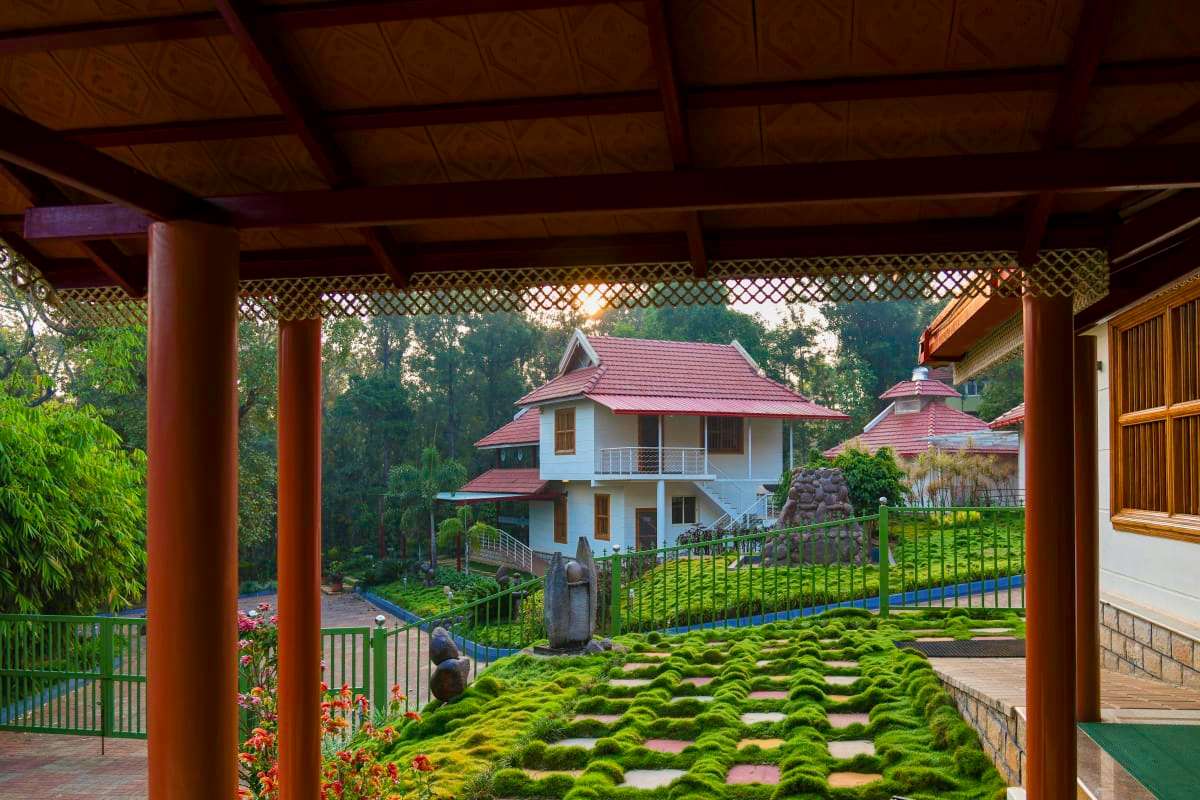 Honey Dewwz Exotica Resort