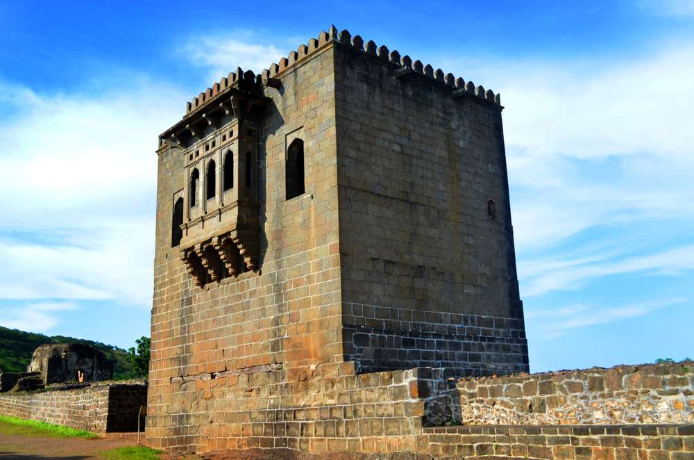 Shivneri Fort