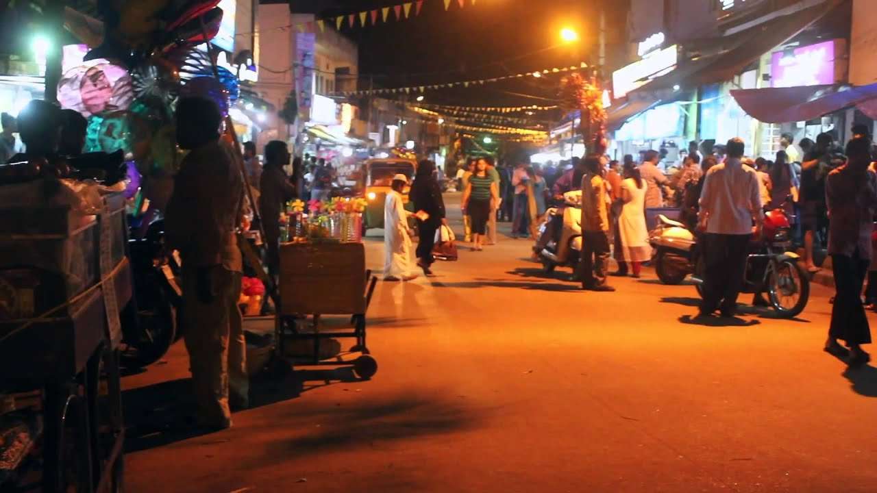 VV Puram Food Street 