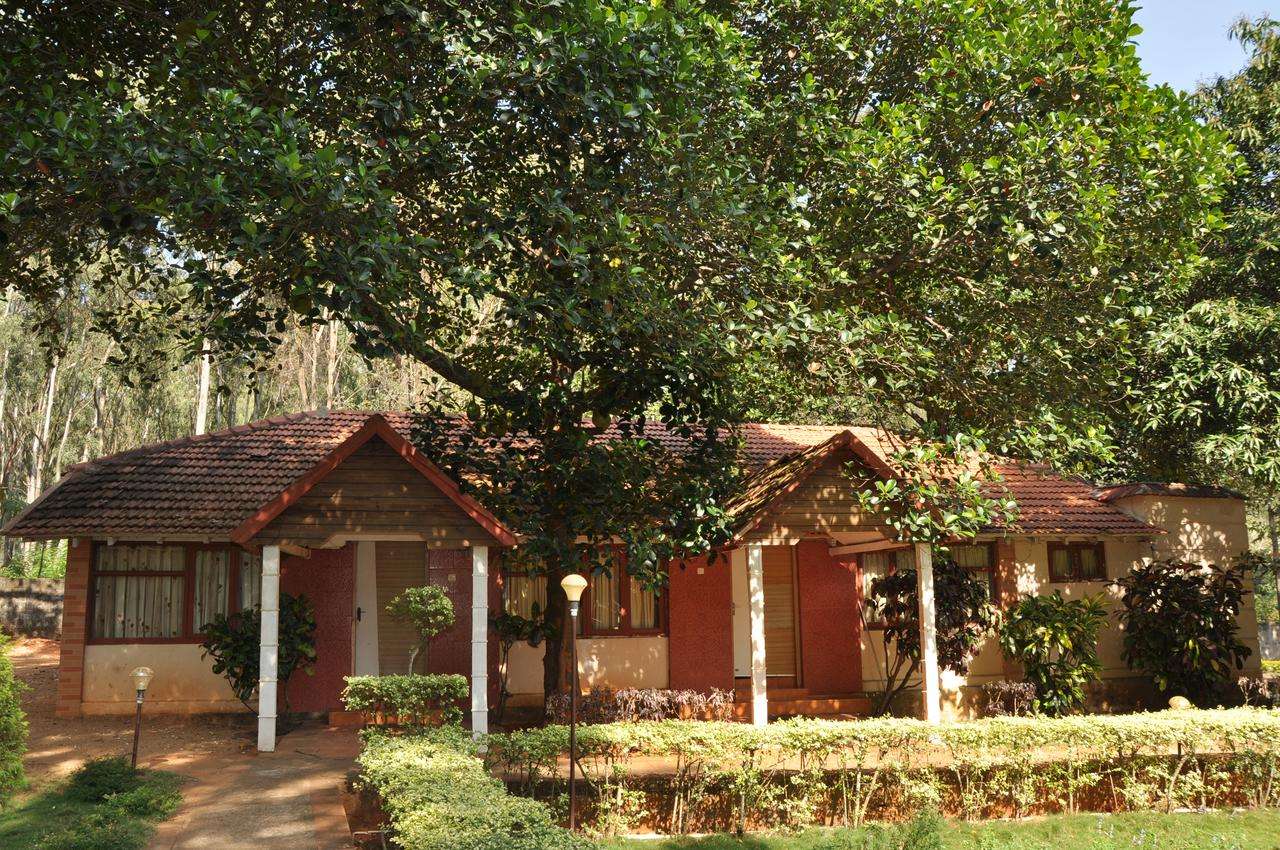 Zeenath Taj Gardens Resort