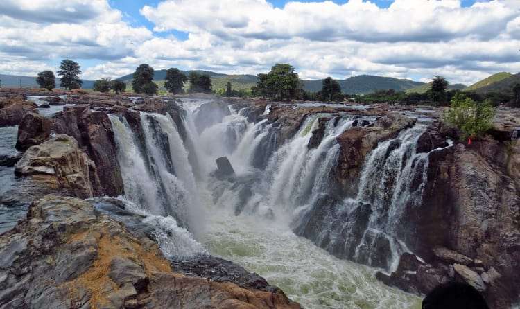 Hogenakkal Waterfalls