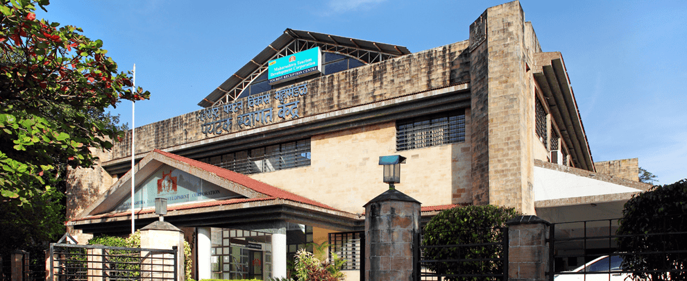 Nagpur Tourist Resort