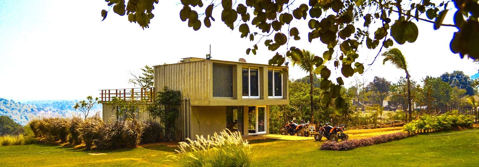 Ccaza Ccomodore, Dhokawade