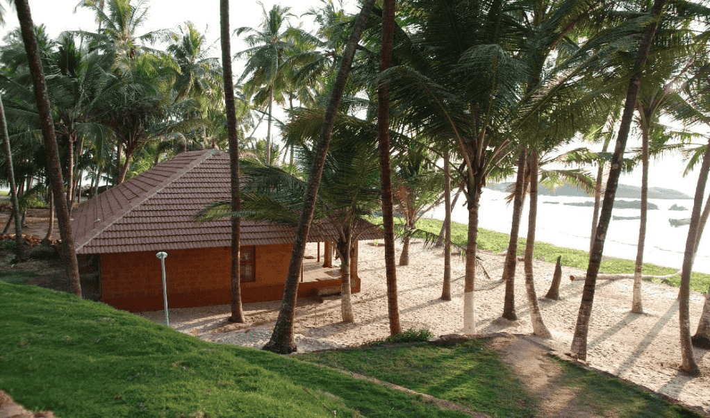 Kizhunnarocks Beach Resort