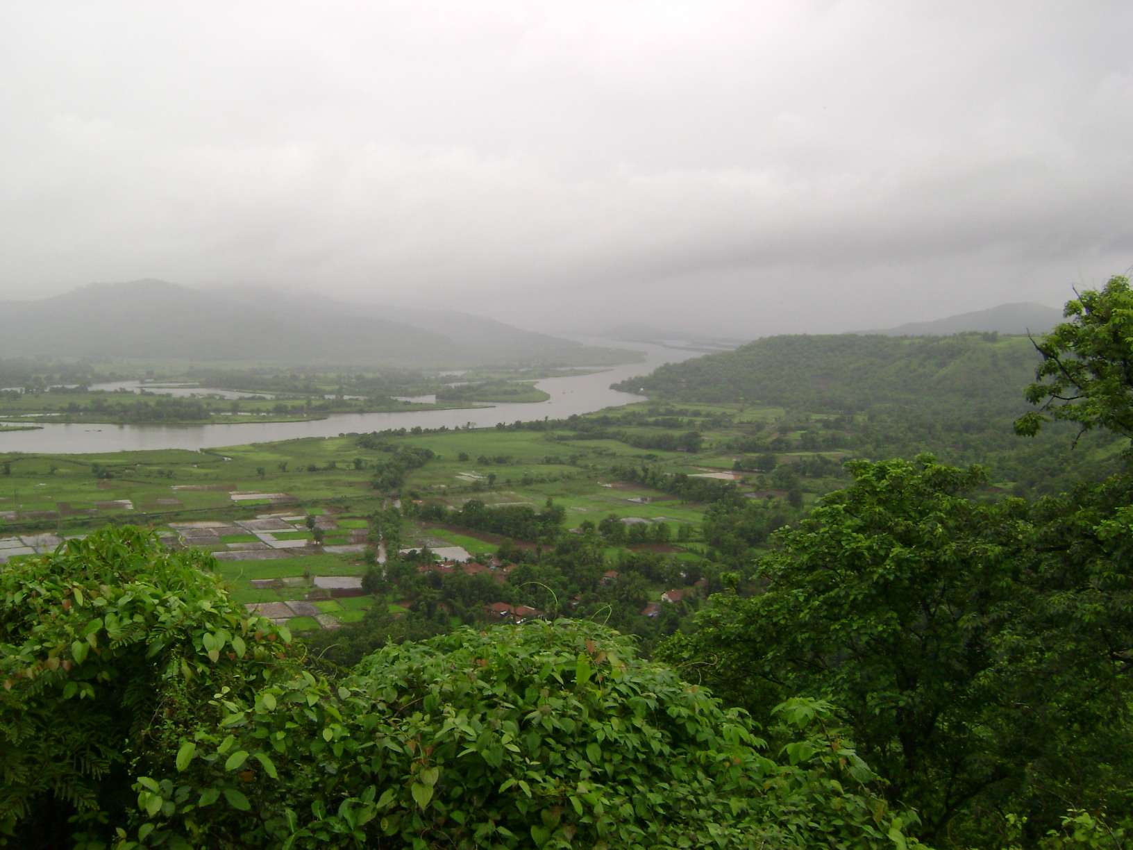 Chiplun (258 Km from Mumbai)
