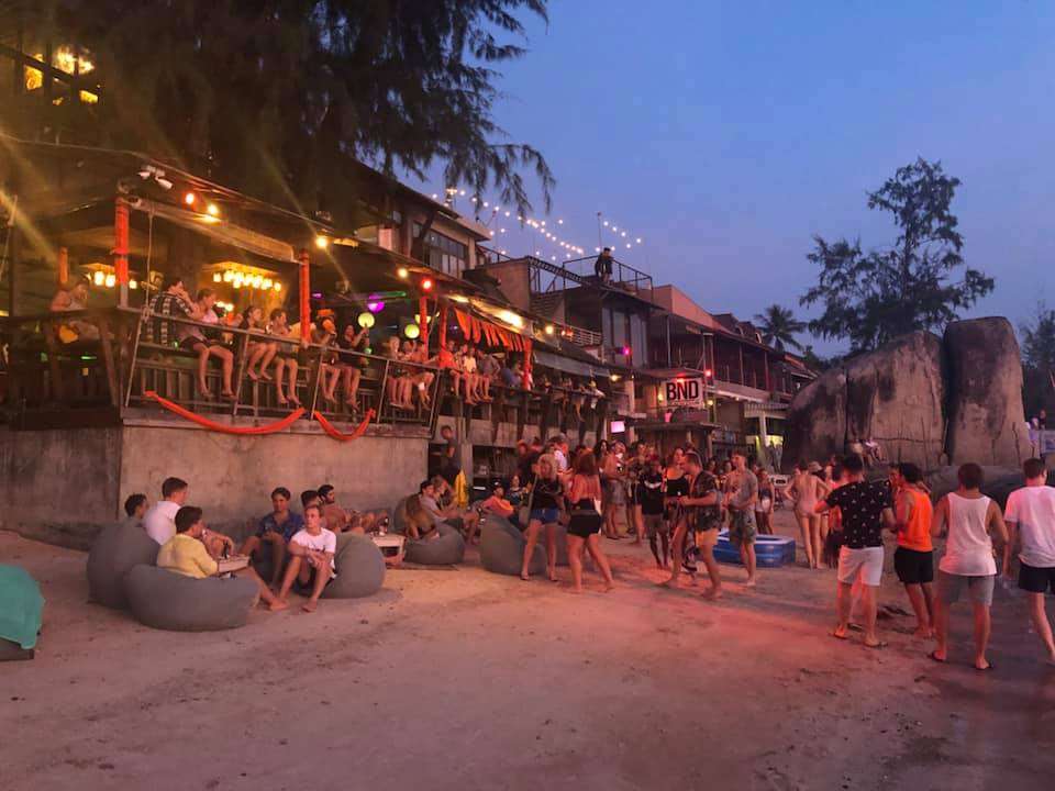 Fishbowl Beach Bar