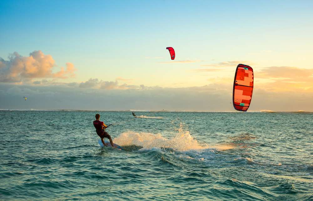 Kitesurfing