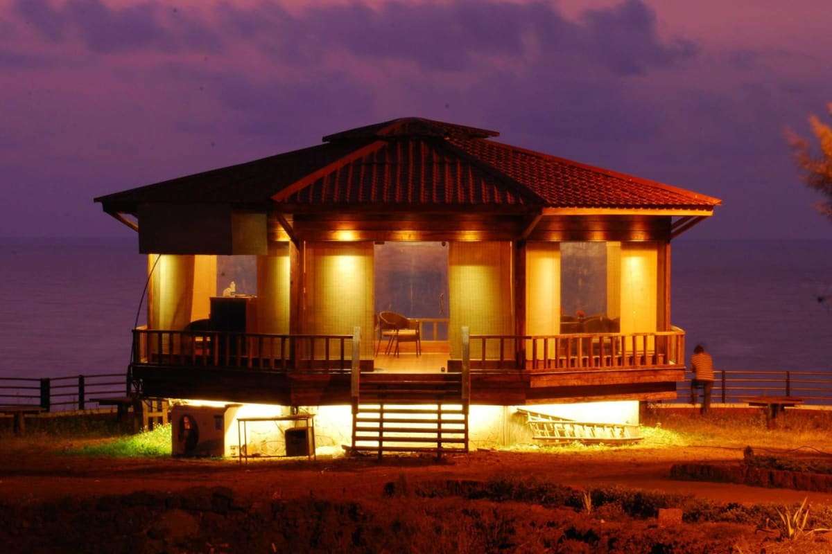 Kohinoor Samudra Beach Resort