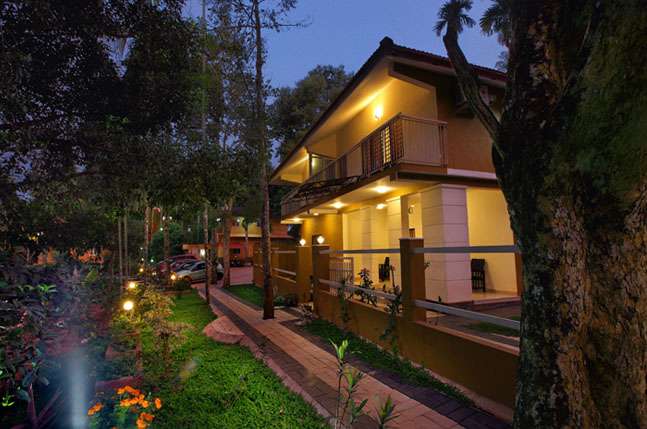Karapuzha Village Resort