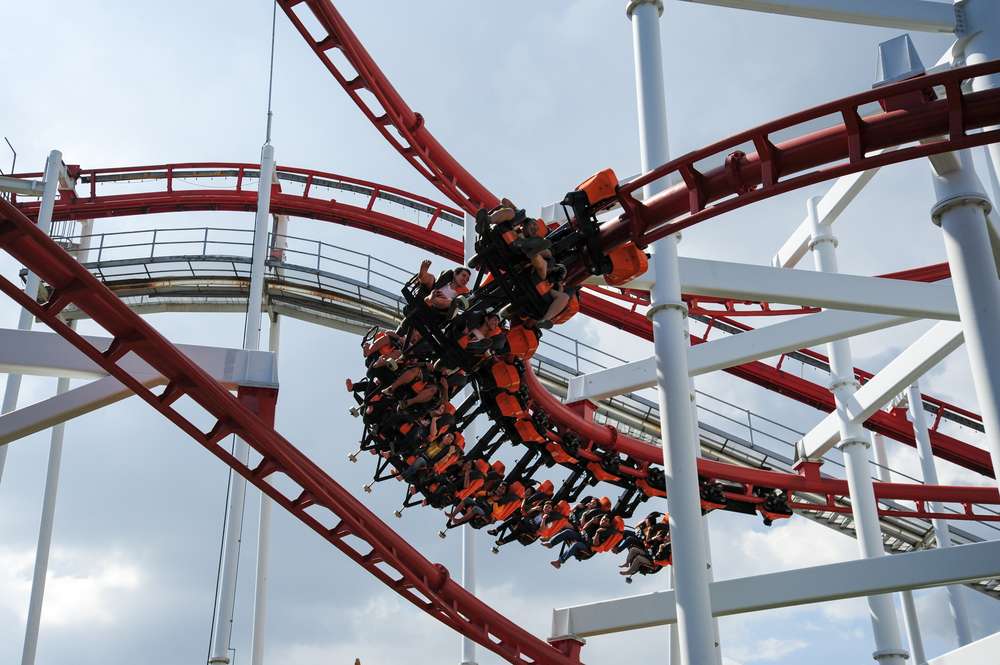 Enjoy Rides at Dreamworld Amusement Park