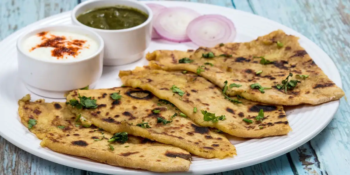 Taste the Delicacies at Paranthe Wali Gali