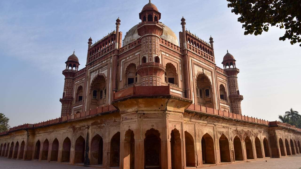 The Beauty of Mughal Architecture at Tomb of Safdarjung