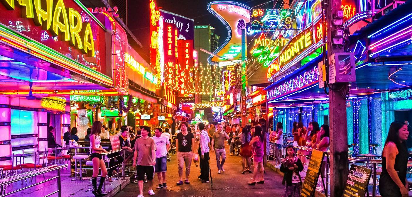 Bar Hopping at Soi Cowboy