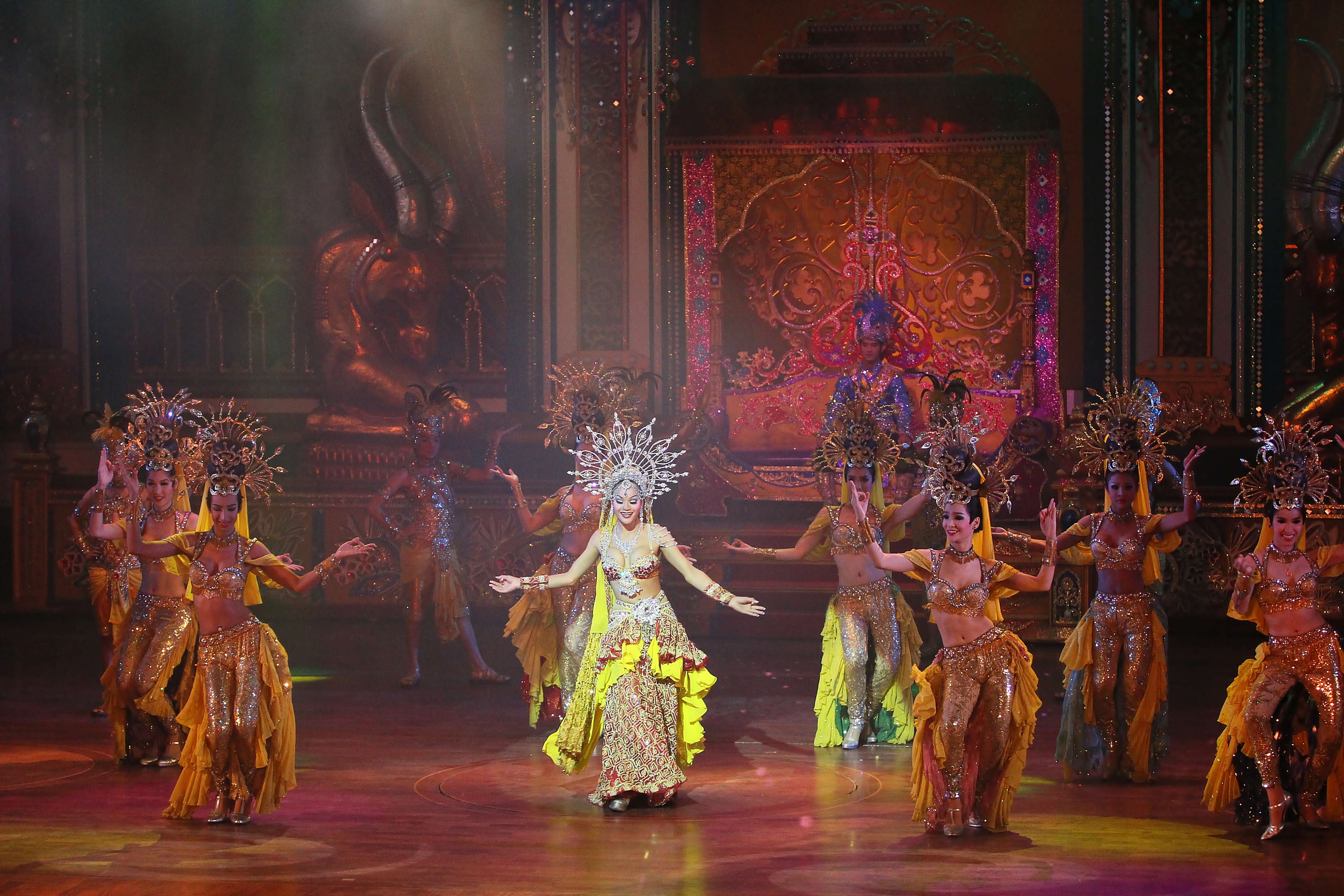 Pattaya Alcazar Cabaret Show, Book Now @ ₹950 & Save 10%