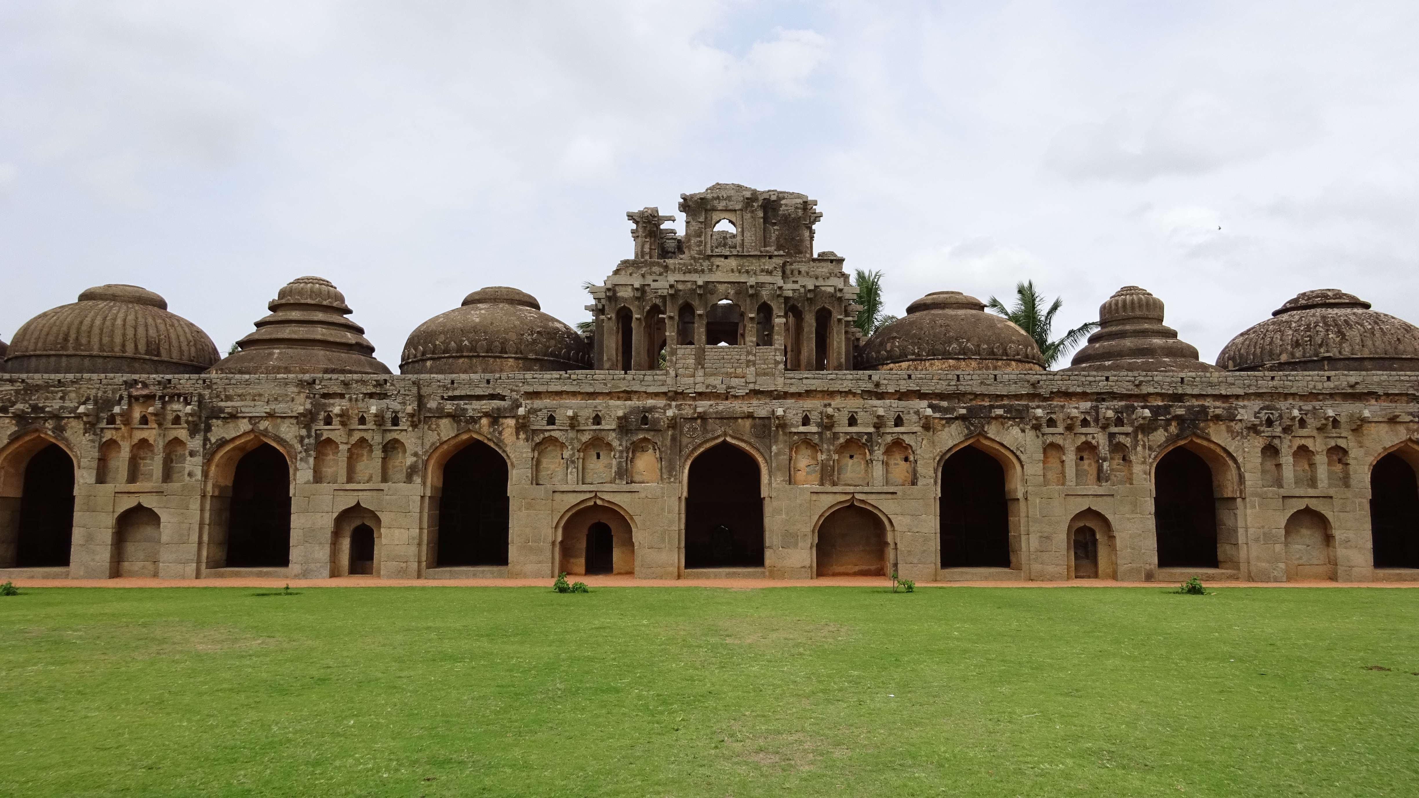Elephant Stables, Hampi