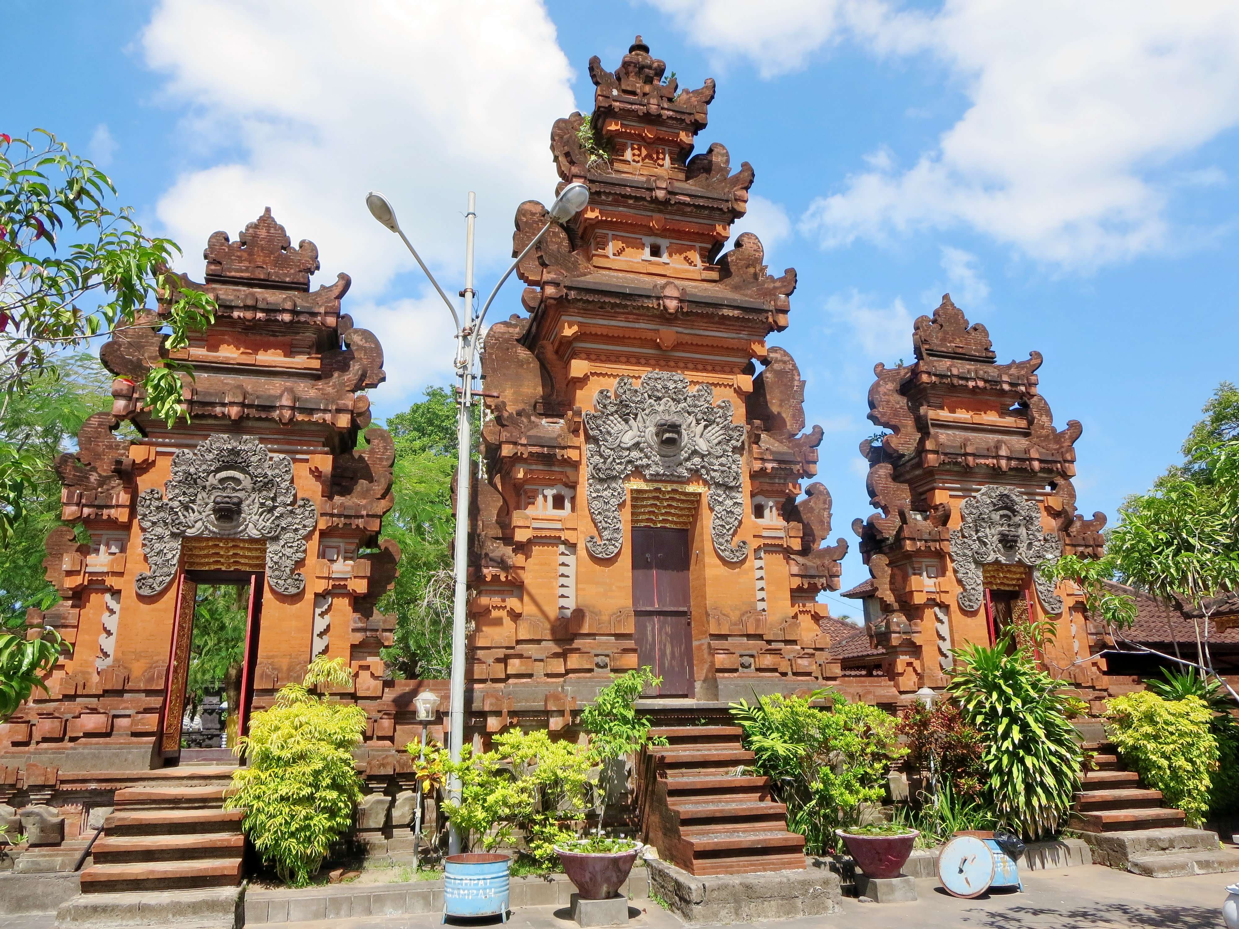 Admire The Architecture Of Pura Petitenget Temple
