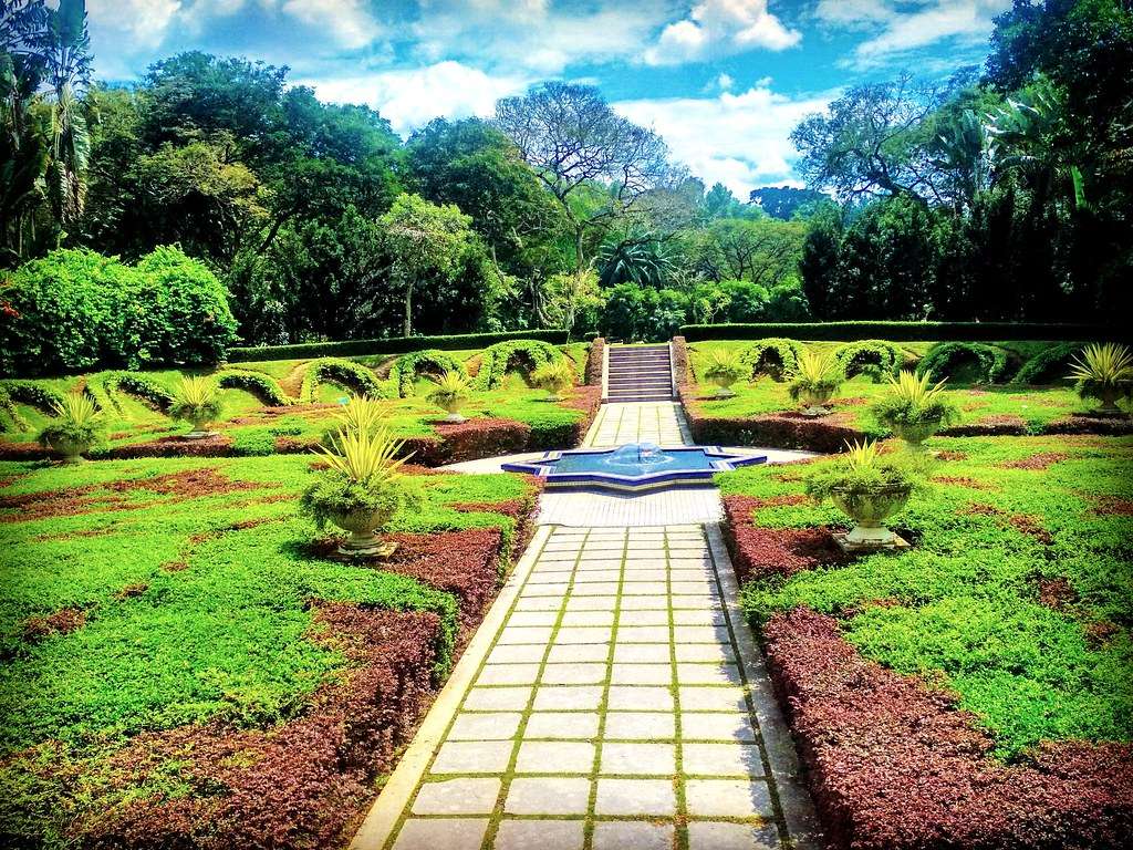 Explore Perdana Botanical Gardens