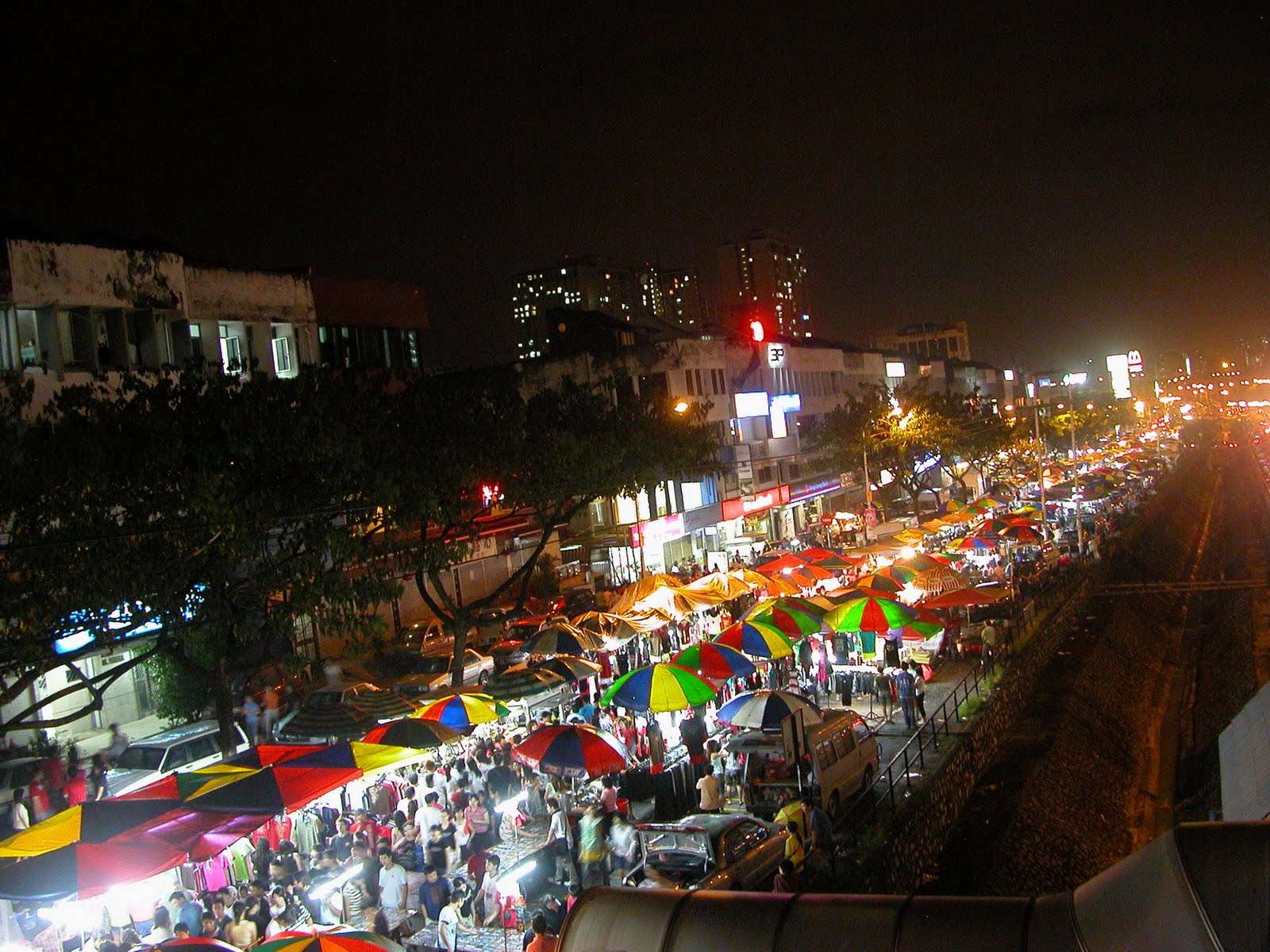 Taman Connaught Night Market