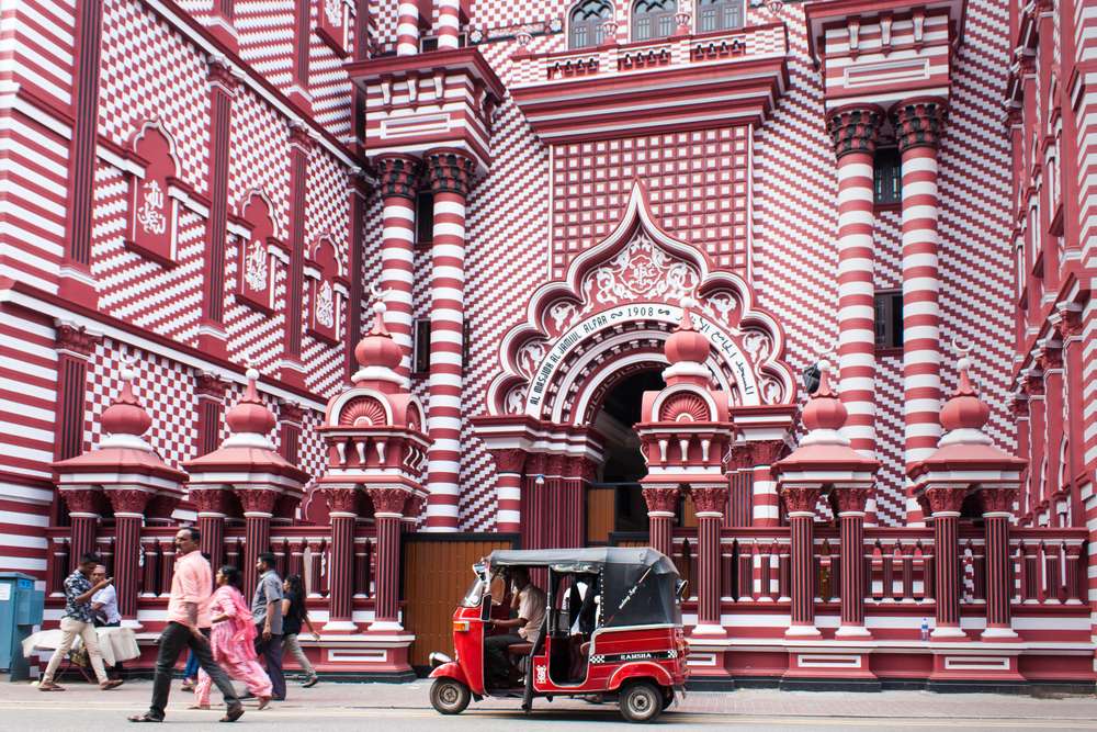  Jami Ul-Alfar Mosque