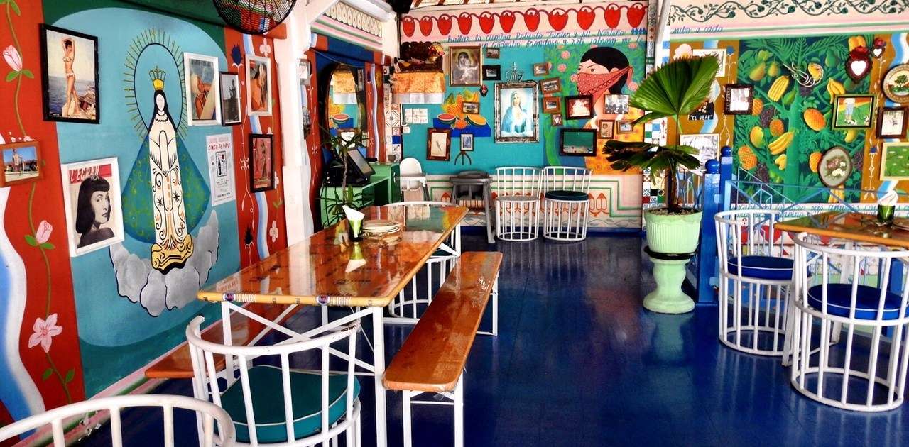 20 Cafes in Semiyank for Quenching Coffee and Titbits!