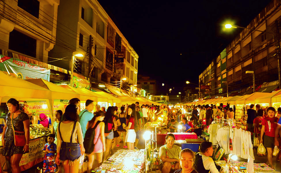 Shop Till you Drop at the Thepprasit Night Market with your Partner