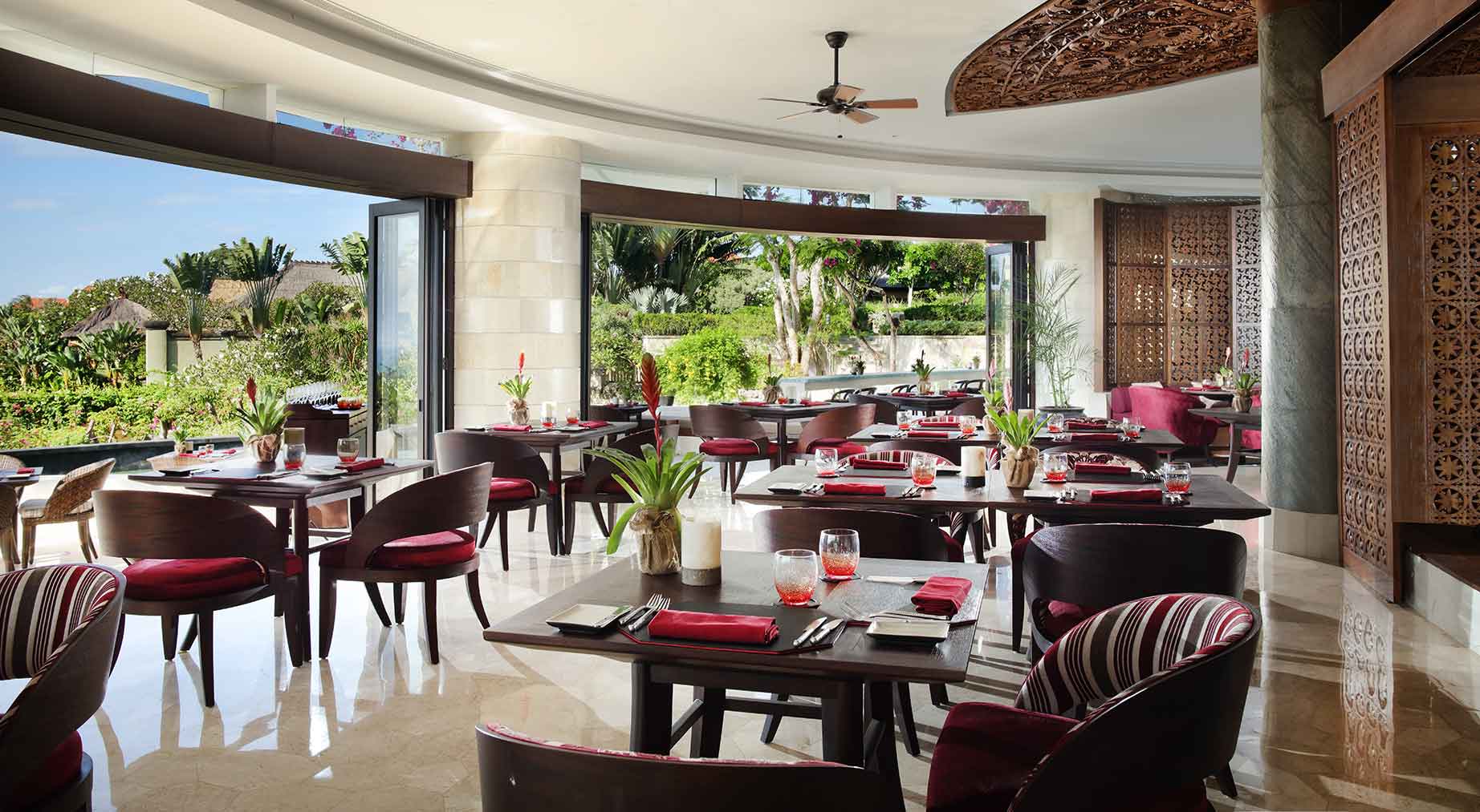 Savour Fresh Seafood at Dava Steak and Seafood Restaurant