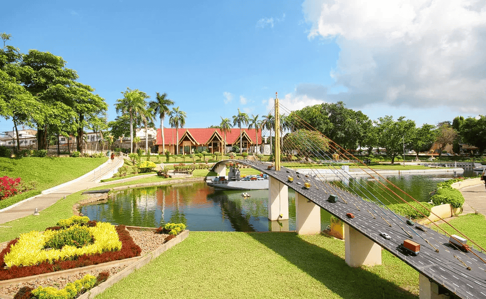 Explore the Miniature Park of Europe and Siam