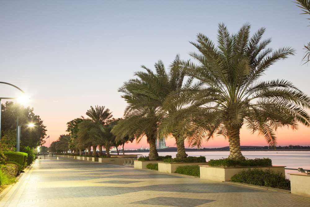 Abu Dhabi Corniche Walk