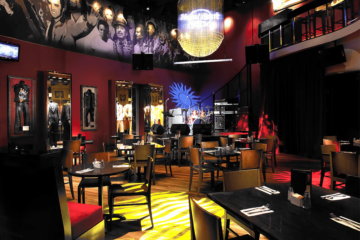 Enjoy music at Hard Rock Cafe