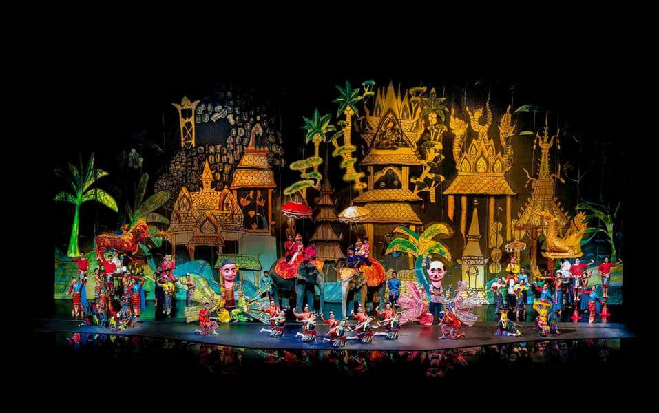 Enjoy Performances at Siam Niramit Show