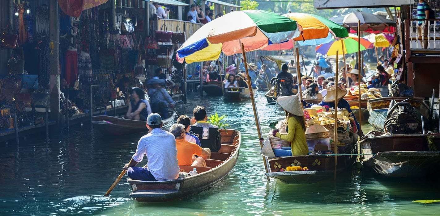 Damnoen Saduak Floating Market