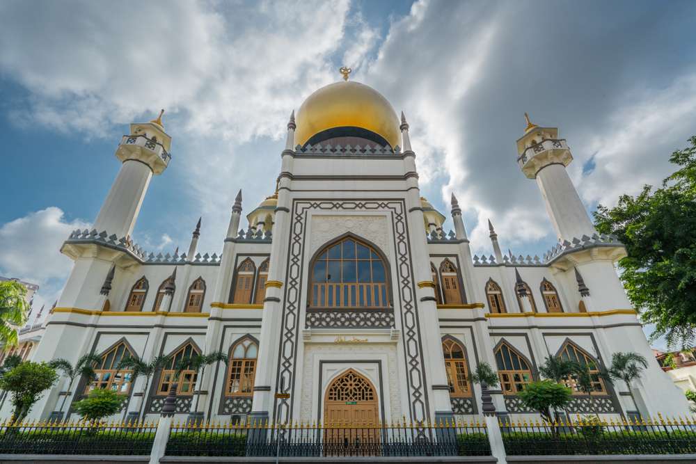 Exploring the Grandeur of Sultan Mosque