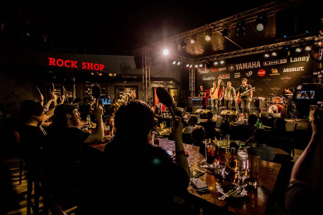  Party at Hard Rock Café