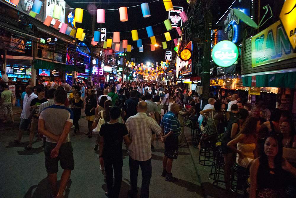 Enjoy a Shopping Spree at Bua Khao Market