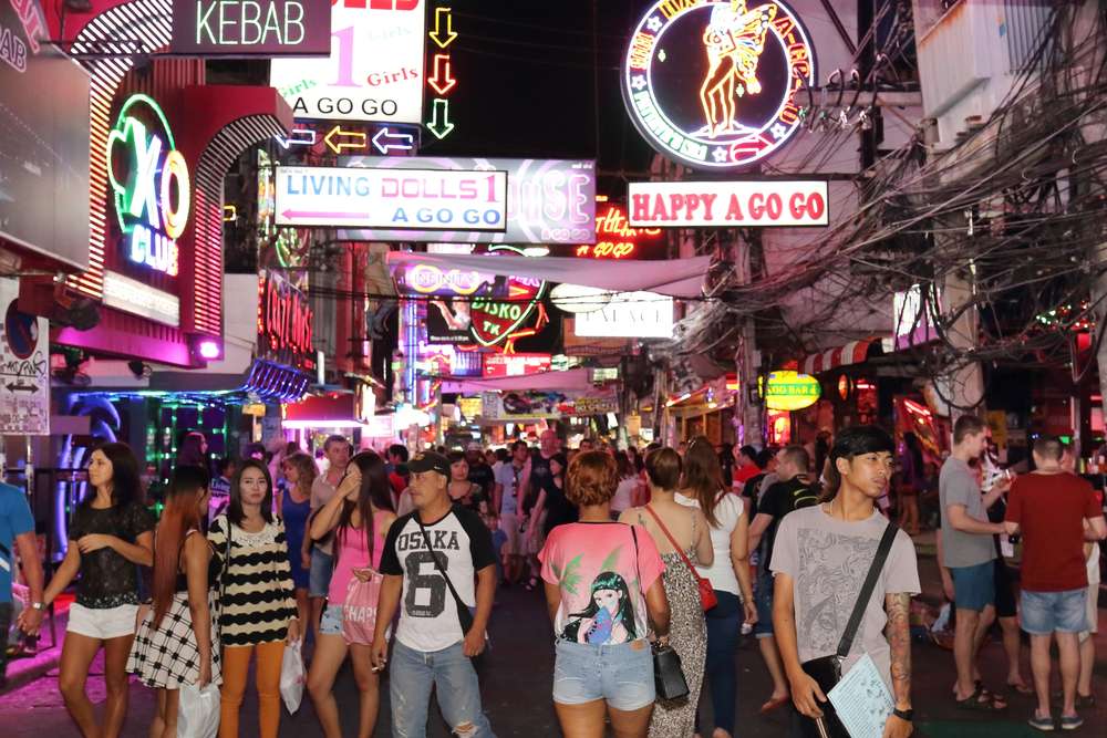 Have Some Fun at Gulliver’s, Walking Street