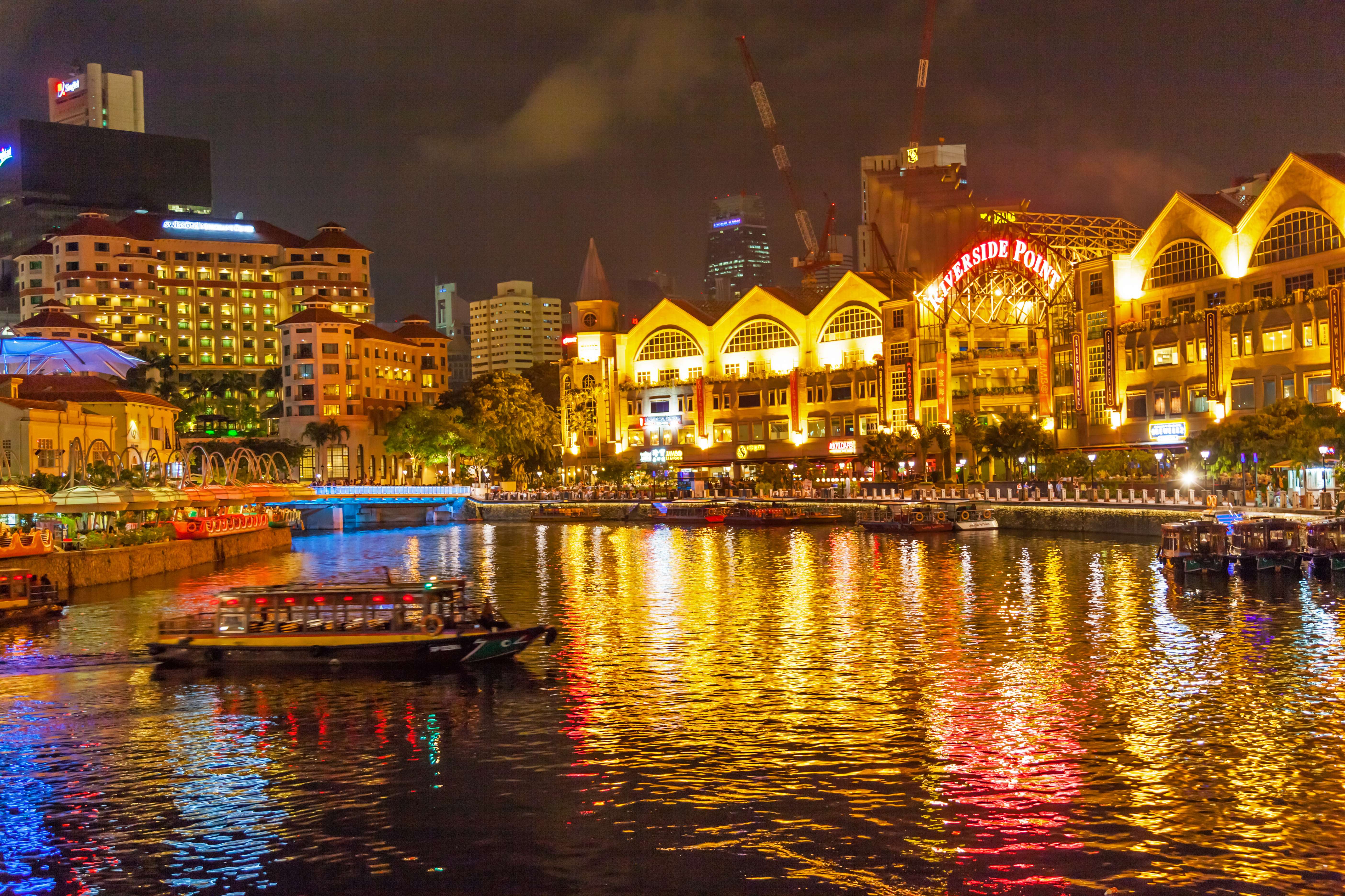 Take a Singapore River Cruises
