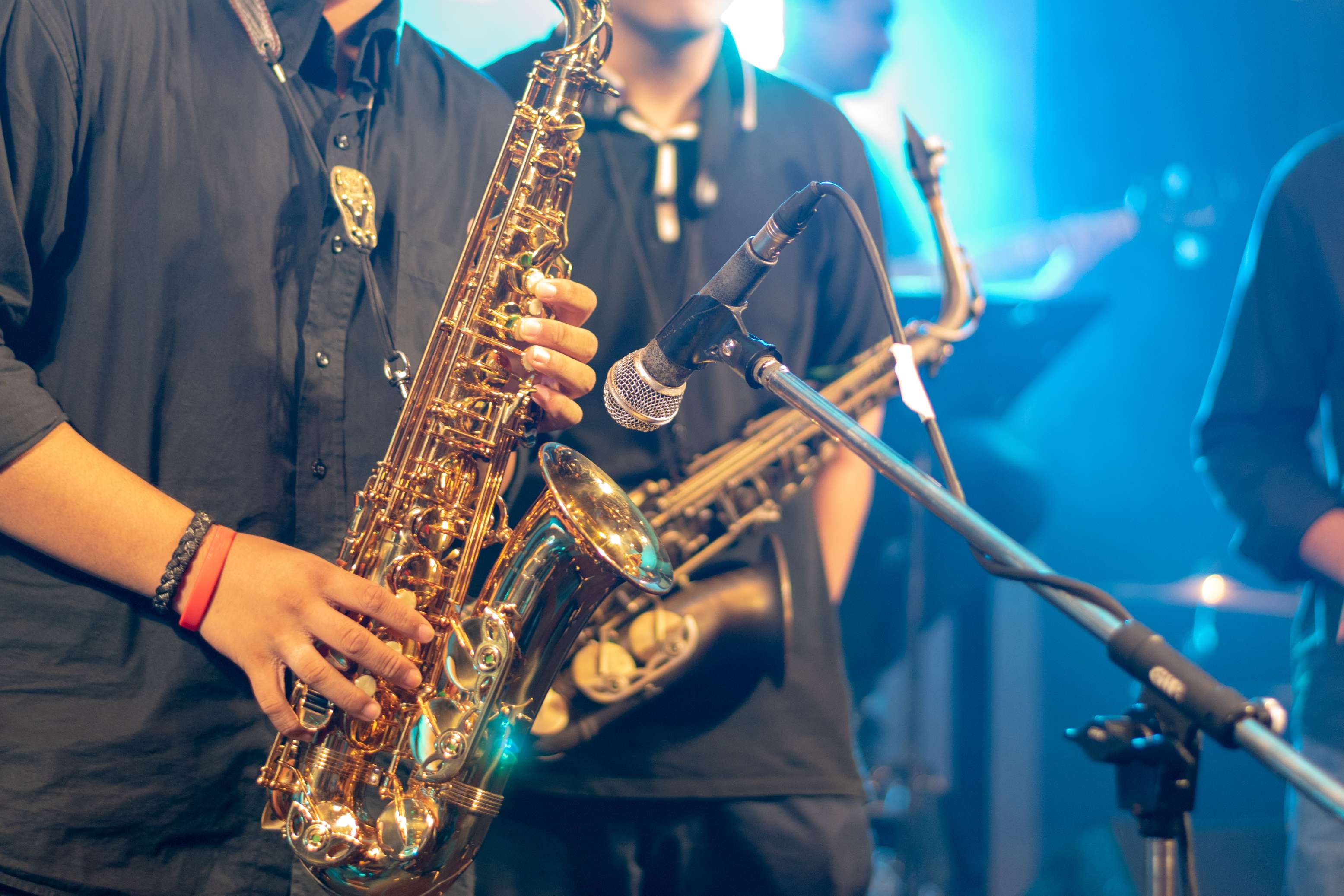 Visit the Saxophone Pub